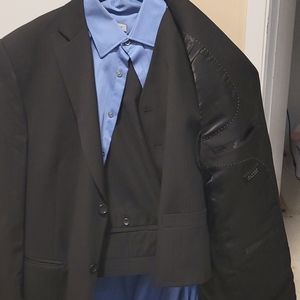 Navy pin strip 4-piece suit perfect condition